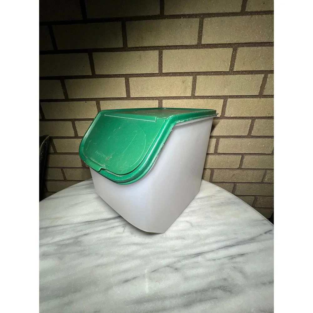 Tupperware Hunter Green Modular Mate  Flip Top Seal VTG Storage Container 8.3 L